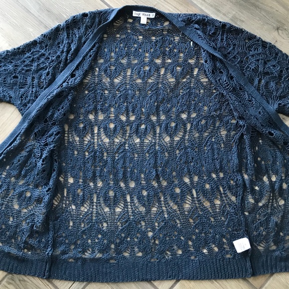 Gorgeous Crochet long cardigan| Navy blue - Picture 6 of 10